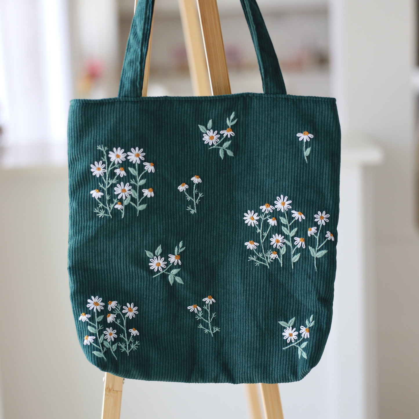 Velvet Tote Bag with Daisy Flower Embroidery