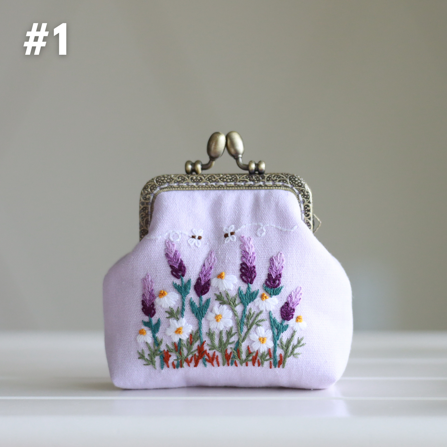 Vintage Floral Hand Embroidered Clasp Coin Purse