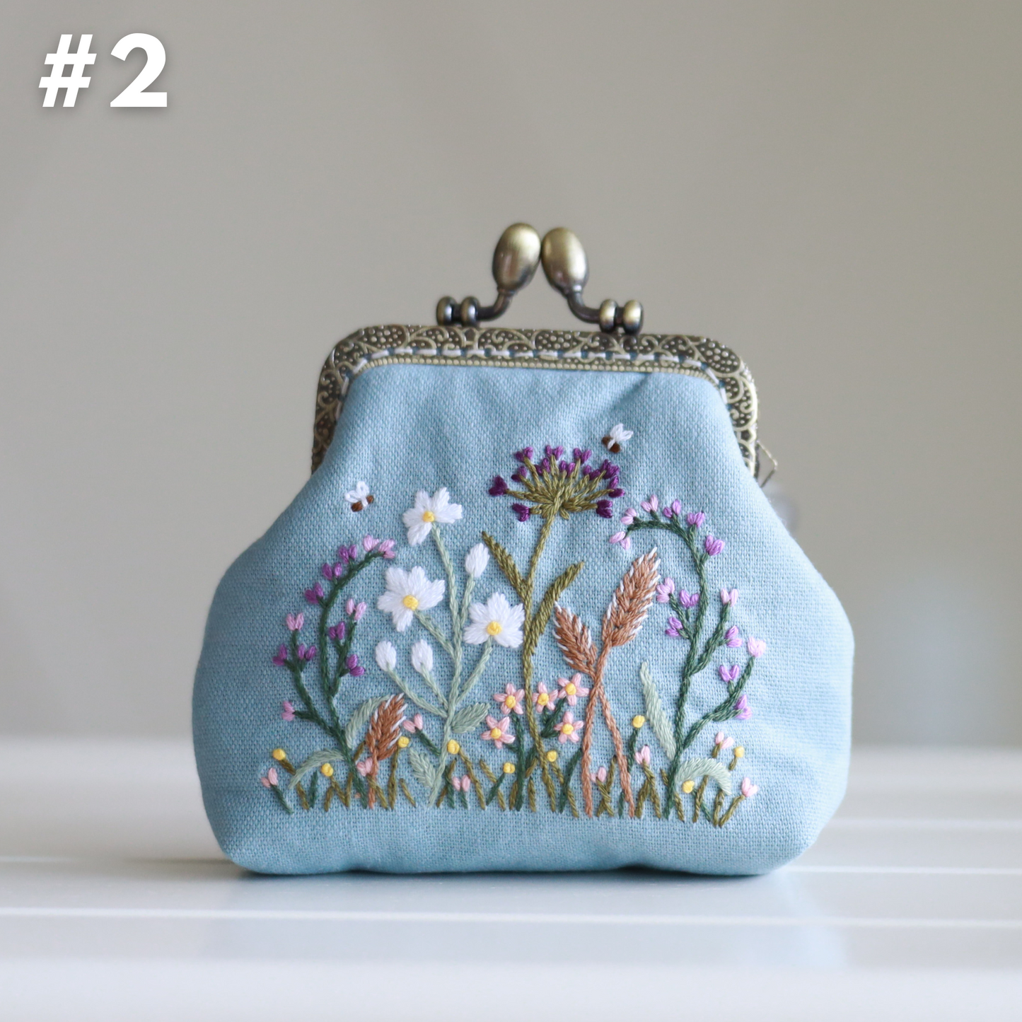 Vintage Floral Hand Embroidered Clasp Coin Purse