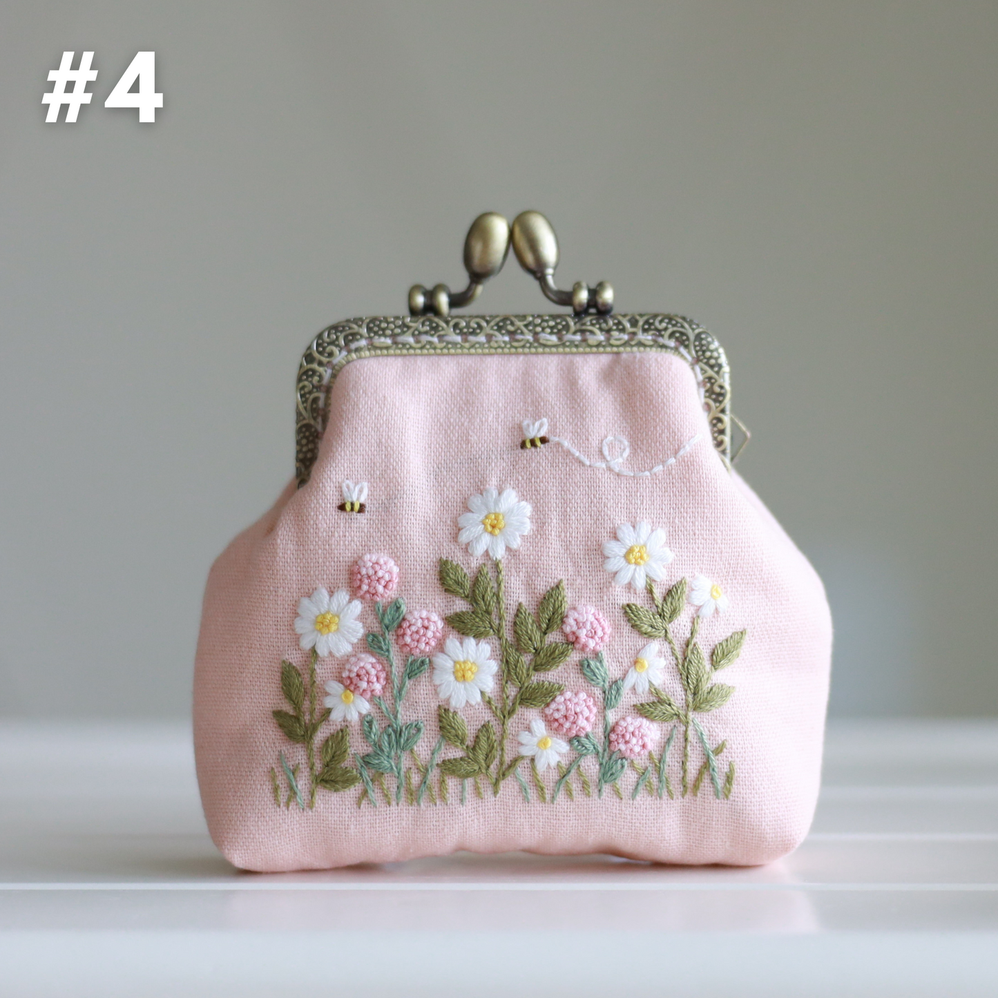 Vintage Floral Hand Embroidered Clasp Coin Purse