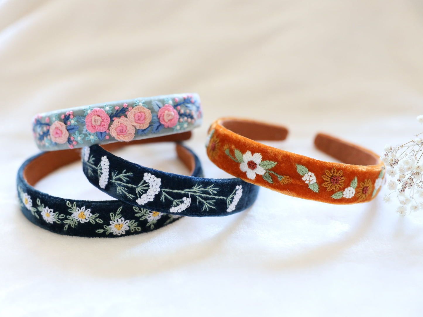 Elegant Floral Embroidered Velvet Headband