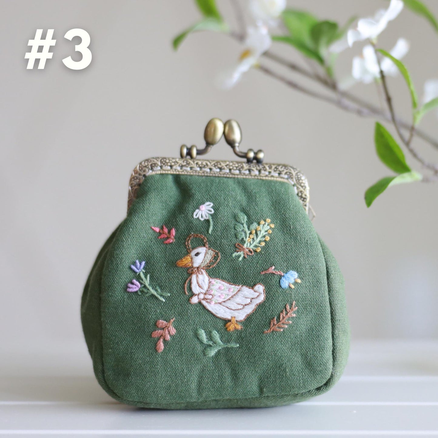 Vintage Hand Embroidered Clasp Coin Purse