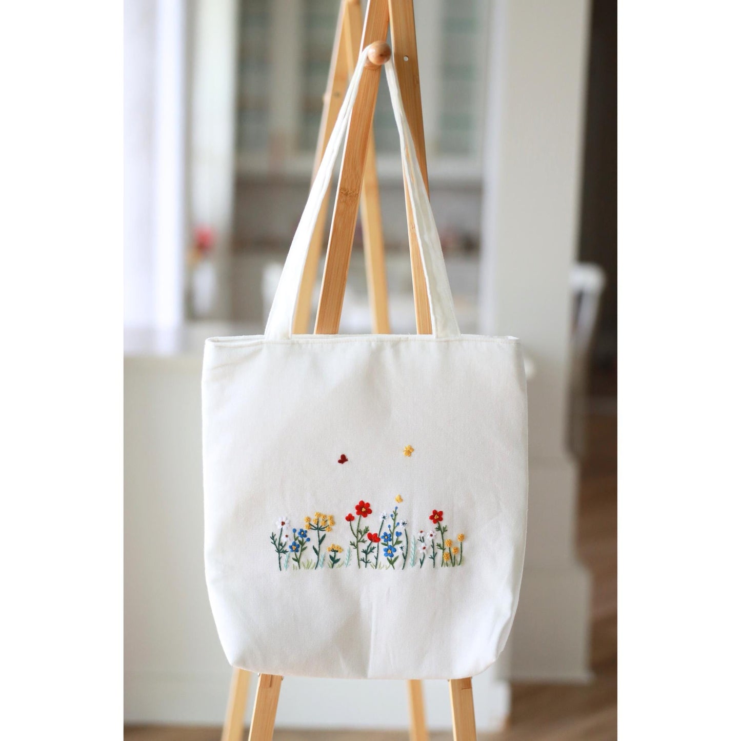 Floral Embroidered Linen Bag, Cute Wild Flower Embroidery Market Bag, Eco Friendly Grocery Bag, Cute Tote, Aesthetic Bag, Christmas Gift