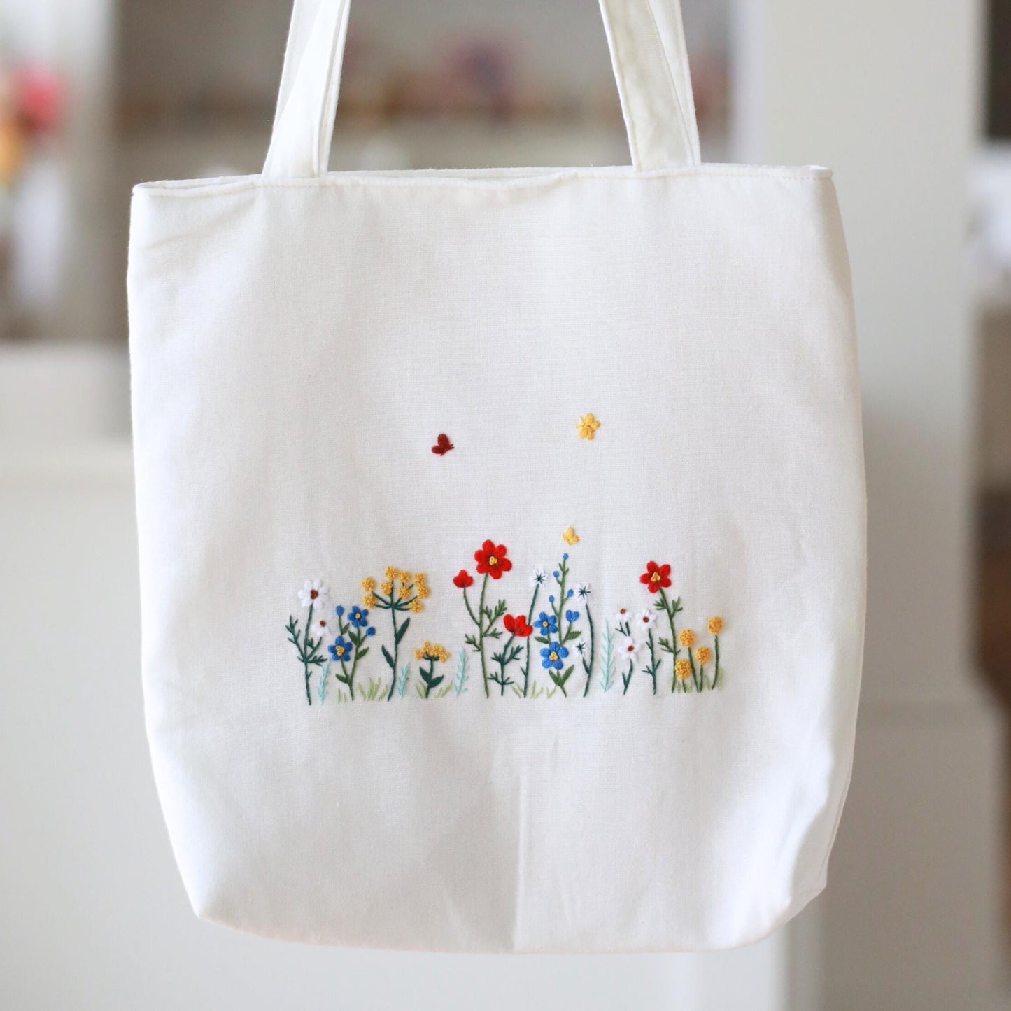 Floral Embroidered Linen Bag, Cute Wild Flower Embroidery Market Bag, Eco Friendly Grocery Bag, Cute Tote, Aesthetic Bag, Christmas Gift