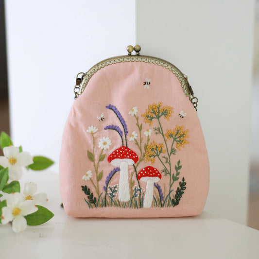 Hand Embroidered Vintage Kiss Lock Purse | Handemade Pink Floral Shoulder Bag with Chain Strap | Cottagecore Crossbody Bag | Gift for Women