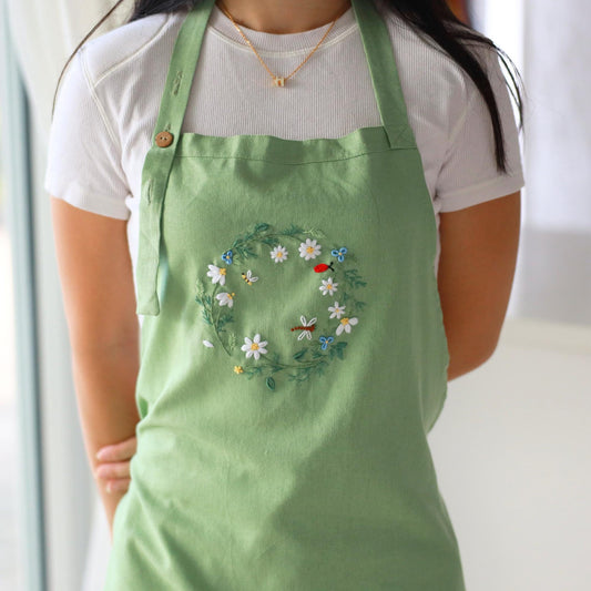 Hand Embroidered Mint Linen Apron - Daisy Wreath Floral Apron